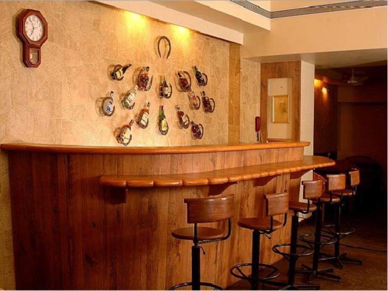 Hotel Woodland Kolhapur Ngoại thất bức ảnh